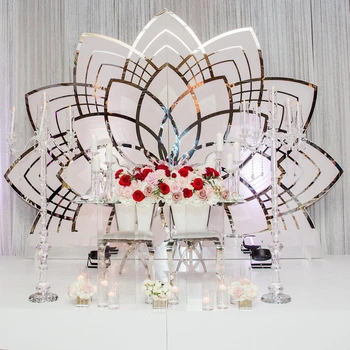 naujai suprojektuotos naujausios vestuvinės akrilo sidabro krištolo scenos gėlės mandap kėdė vestuvių dekoravimui ir renginio funkcijai .