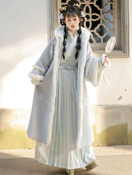 Naujųjų metų moteriški Han kinų drabužiai Dainomis pasiūtas vilnos pamušalas Sutirštintas kostiumas