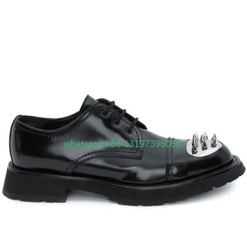 Vyrų smaigalio pirštų dygliuotas dizainas juodi PU plokšti batai kostiuminiai batai vakarėlio suvarstomi batai metaliniai pirštų dizaino punk stiliaus batai retro butai 46
