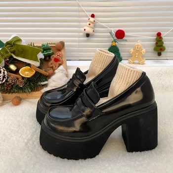 2023 Karštas išpardavimas Moteriški batai Retro platformos batai Laisvalaikio uniforma Aukštakulniai odiniai batai Koledžas Mary Jane Vienspalviai moteriški batai